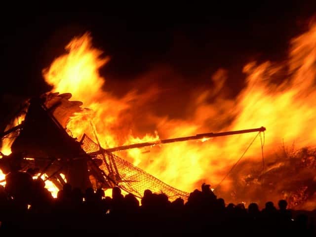 A viking longship is lit in Edinburgh every Hogmanay. By Lee Kindness (Creative Commons)